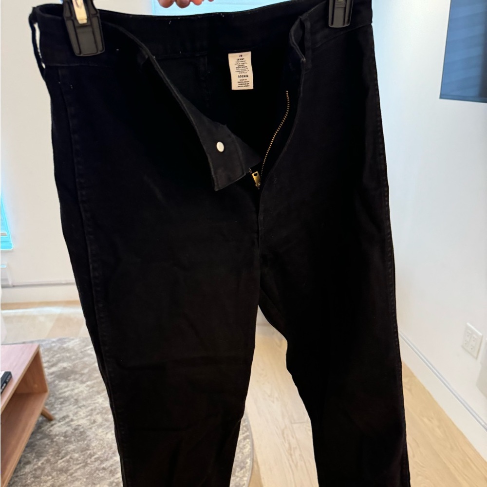 Black skinny jeans